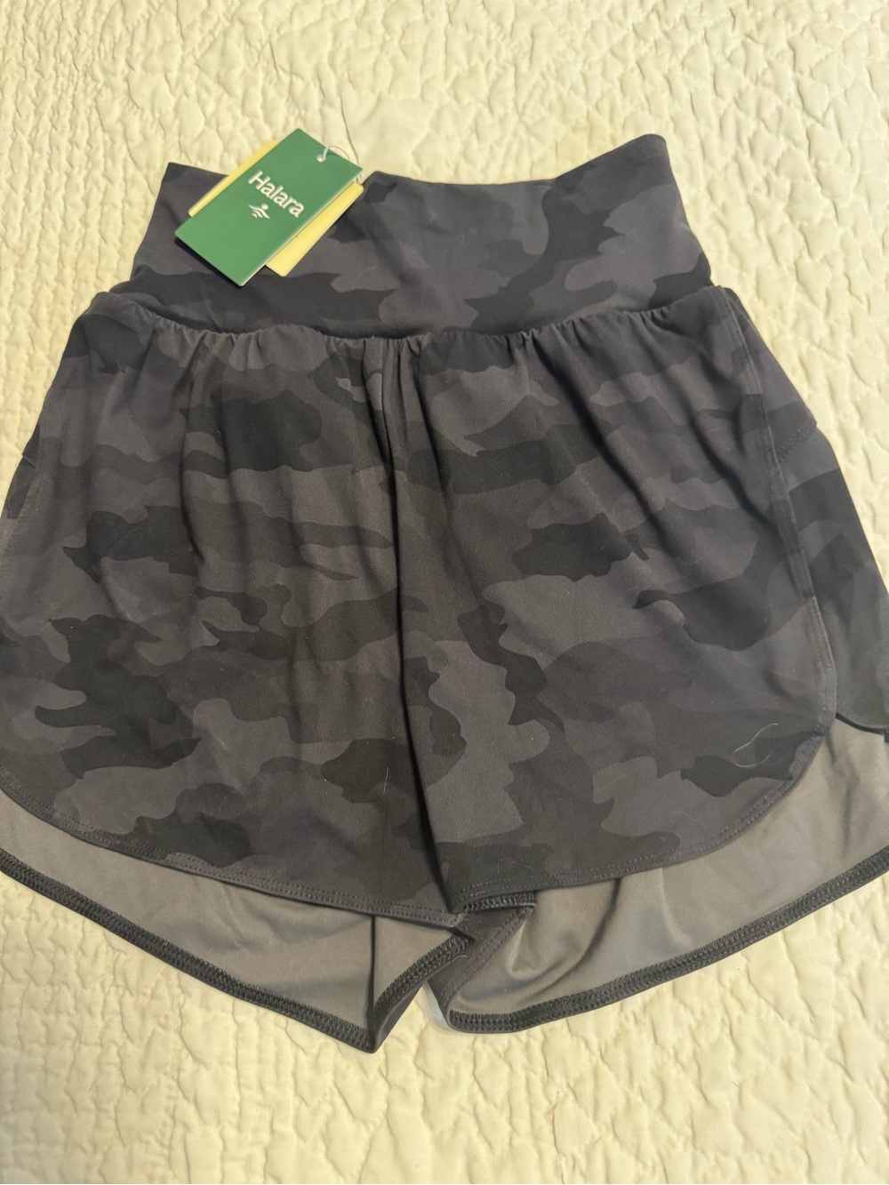 Halara Women's Black Camo High-Waist Layered Shorts XS